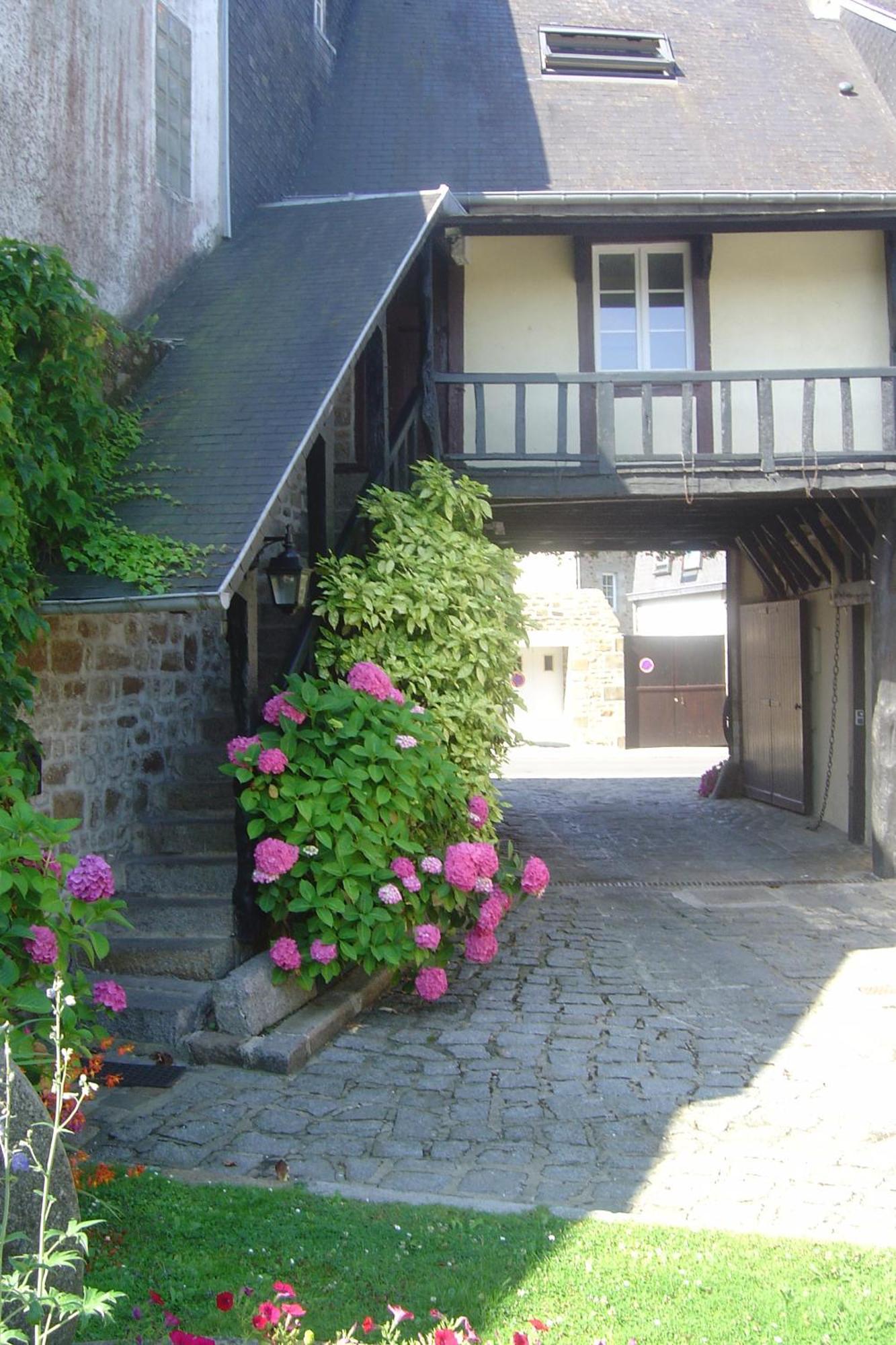 Hotel De La Croix D'Or Avranches Ngoại thất bức ảnh