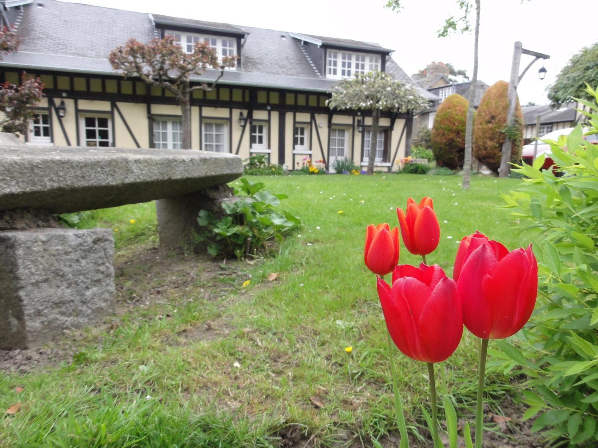 Hotel De La Croix D'Or Avranches Ngoại thất bức ảnh