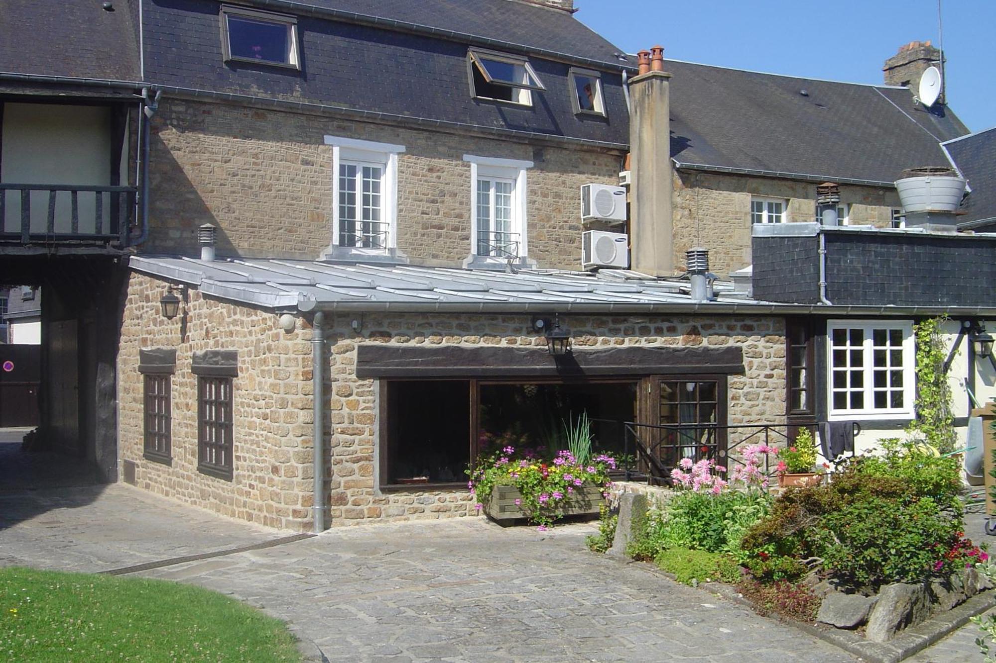 Hotel De La Croix D'Or Avranches Ngoại thất bức ảnh