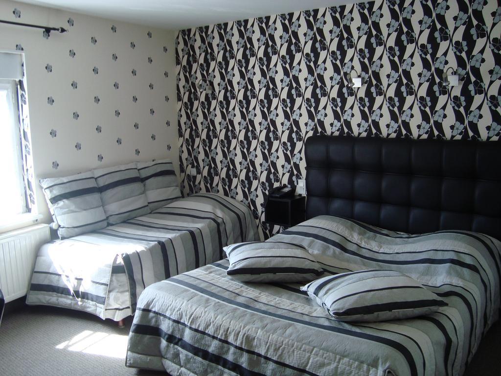 Hotel De La Croix D'Or Avranches Ngoại thất bức ảnh