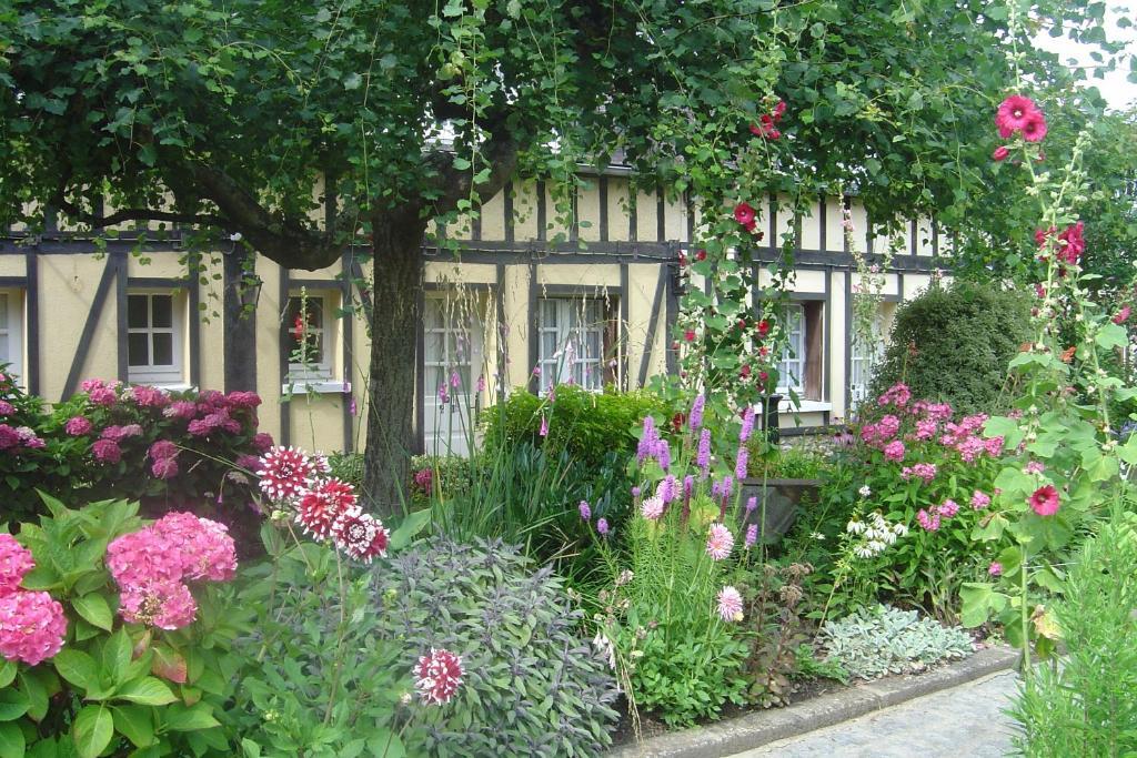 Hotel De La Croix D'Or Avranches Ngoại thất bức ảnh