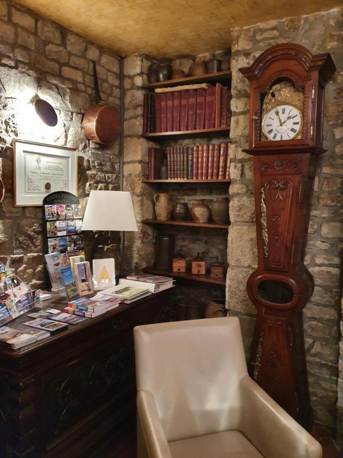 Hotel De La Croix D'Or Avranches Ngoại thất bức ảnh