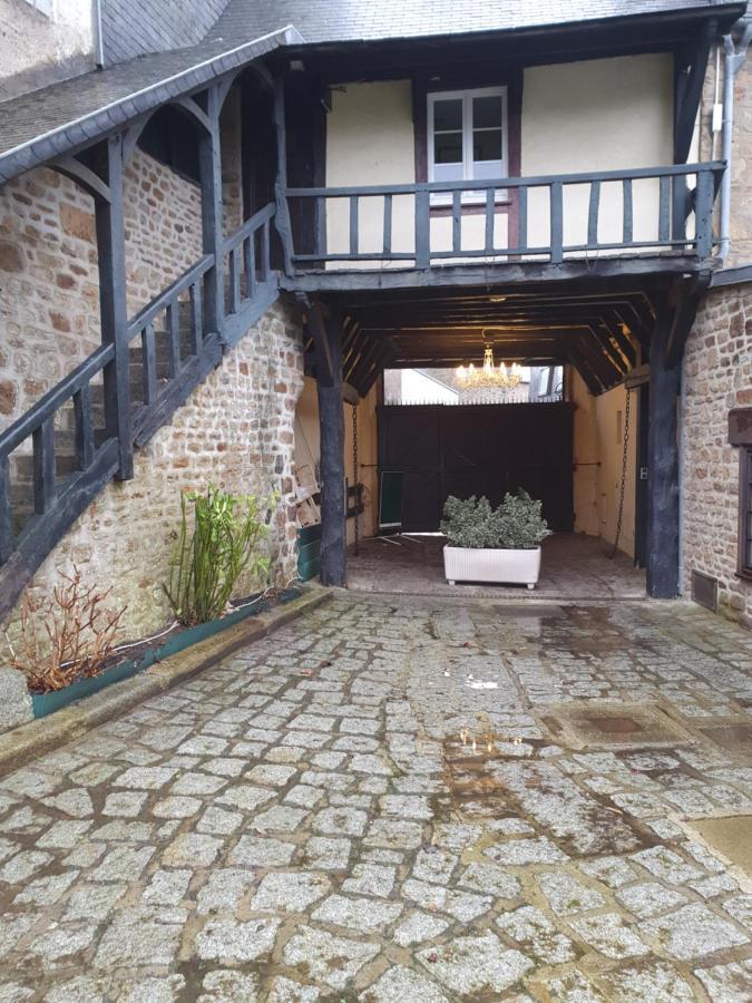 Hotel De La Croix D'Or Avranches Ngoại thất bức ảnh