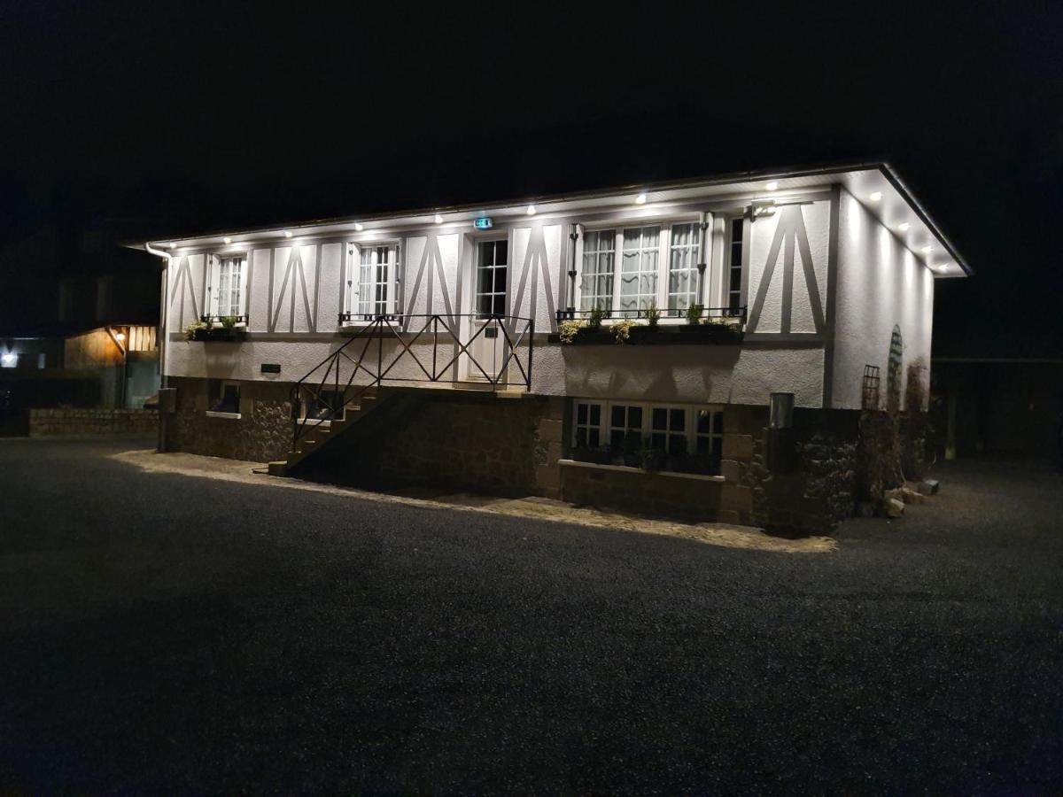 Hotel De La Croix D'Or Avranches Ngoại thất bức ảnh